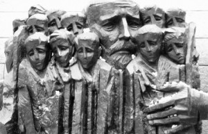 27 января – Международный день памяти Холокоста. В этот день 68 лет назад Советская Армия освободила Освенцим.